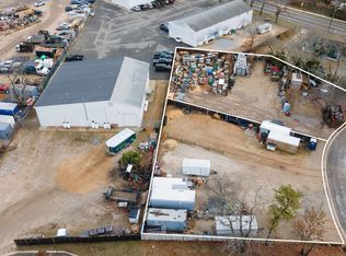 2 Tan Bark Trl, East Hampton, NY 11937