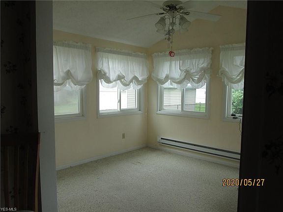 3rd image of 15600 Susan Dr