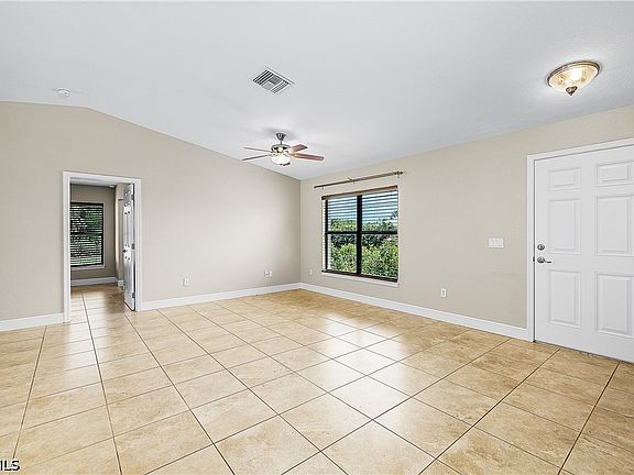 5th image of 11463 Oakland Dr