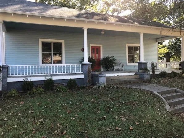 731 S College St, Trenton, TN 38382