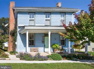 129 S Market Ave, Mount Joy, PA 17552