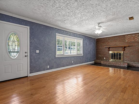3rd image of 336 Isbill Rd