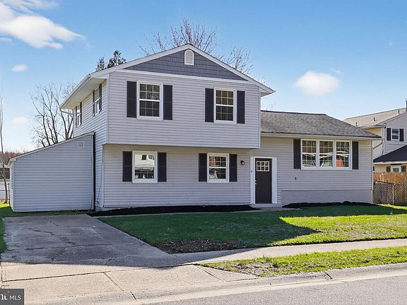 2nd image of 11 N Skyward Dr