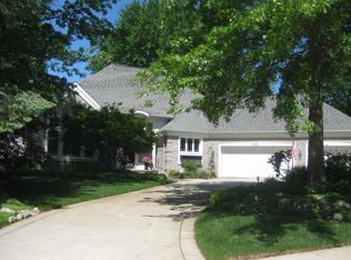 18030 Wildwood Springs Pkwy, Spring Lake, MI 49456