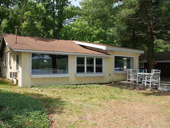 2nd image of 388 Zieter Ln
