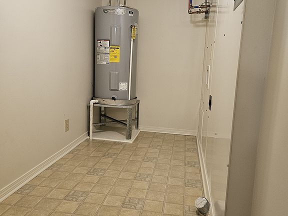 5th image of 274 Donna Dr #B