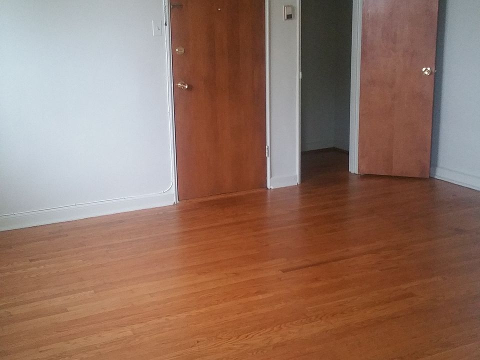 1st image of 400 Unruh Ave APT C