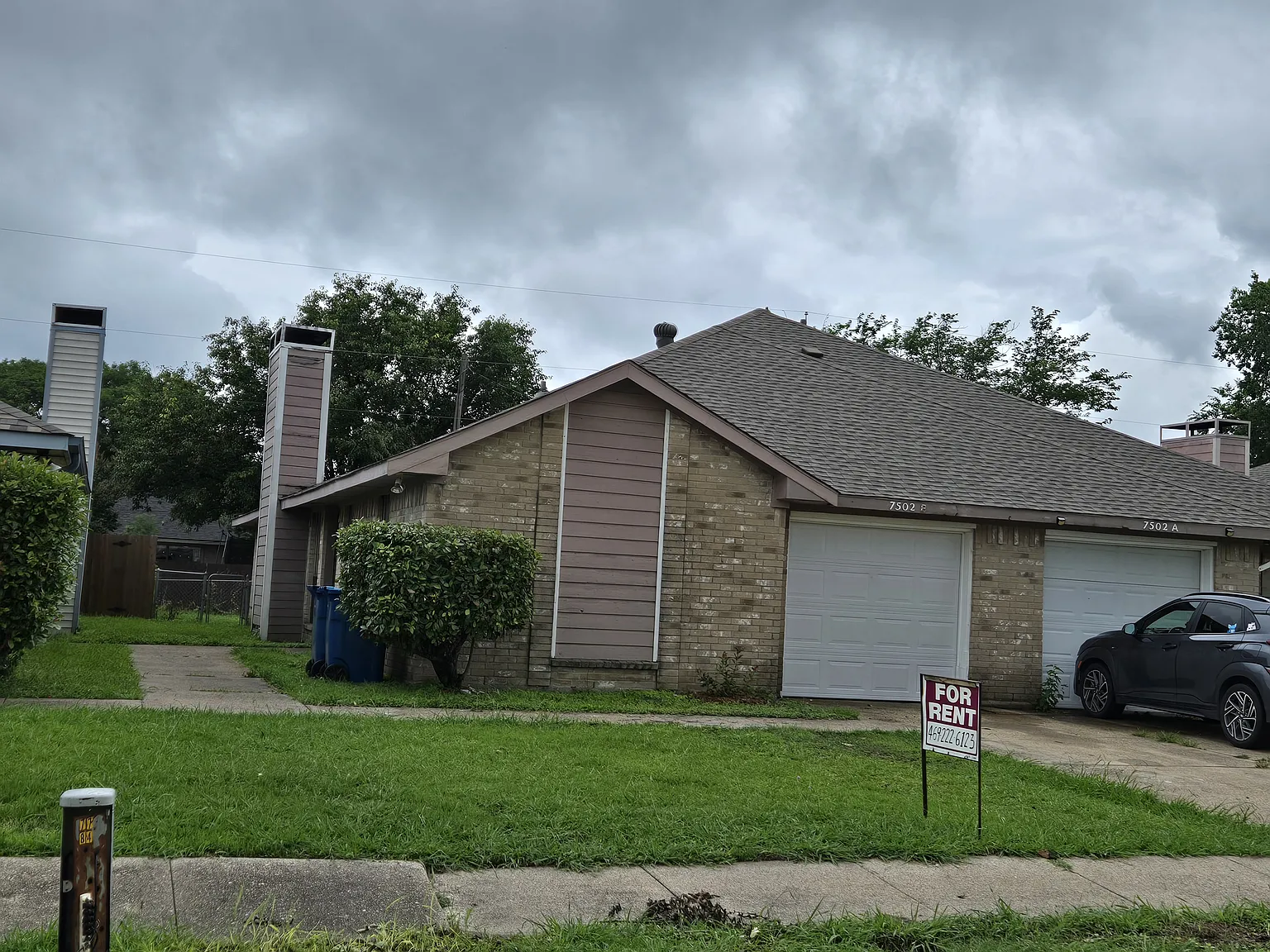3 bed, 1350 sqft, $1,900 — Photo 1