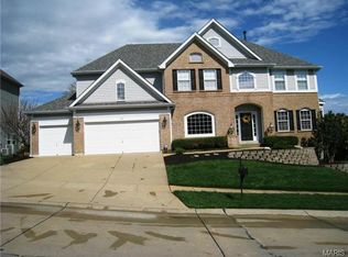 909 Stone Spring Dr, Eureka, MO 63025