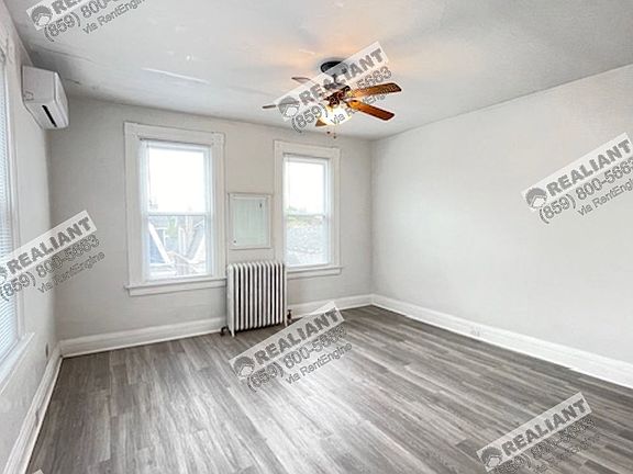 5th image of 471 Foote Ave Unit 2
