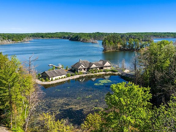4th image of 15719 Pearl Lake Dr