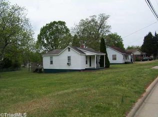 1420 Lees Chapel Rd, Greensboro, NC 27405