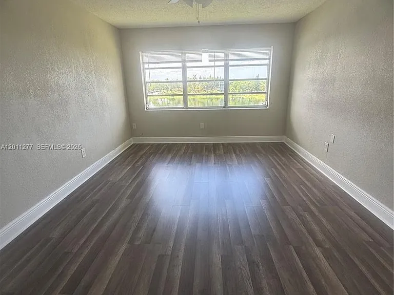 879 NE 195th St #425 — Photo 12