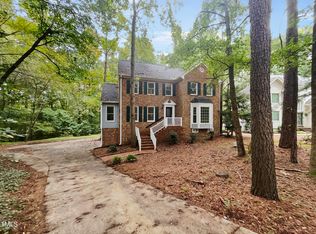 1253 Falmouth Ct, Chapel Hill, NC 27517