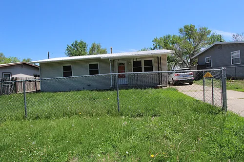 2017 Custer Rd Photo 1