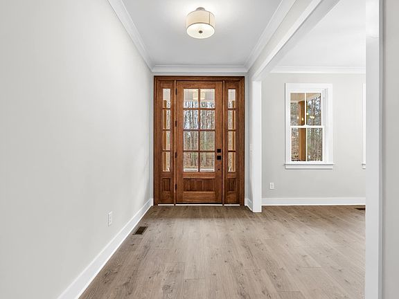 3rd image of 1153 Shonele Ln