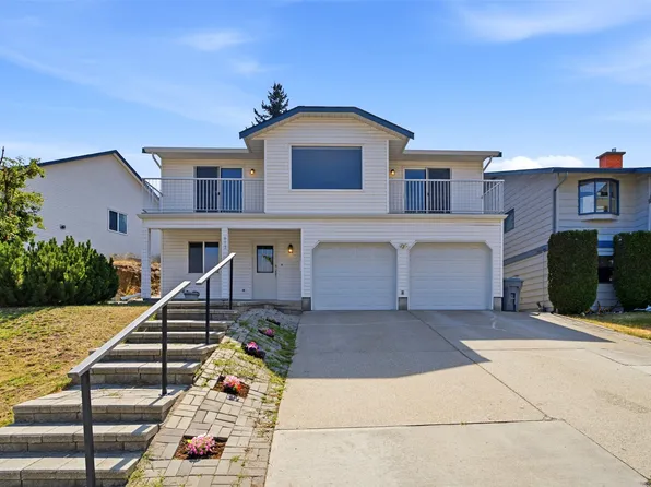 913 Greystone Cres, Kamloops, BC V1S 1K7