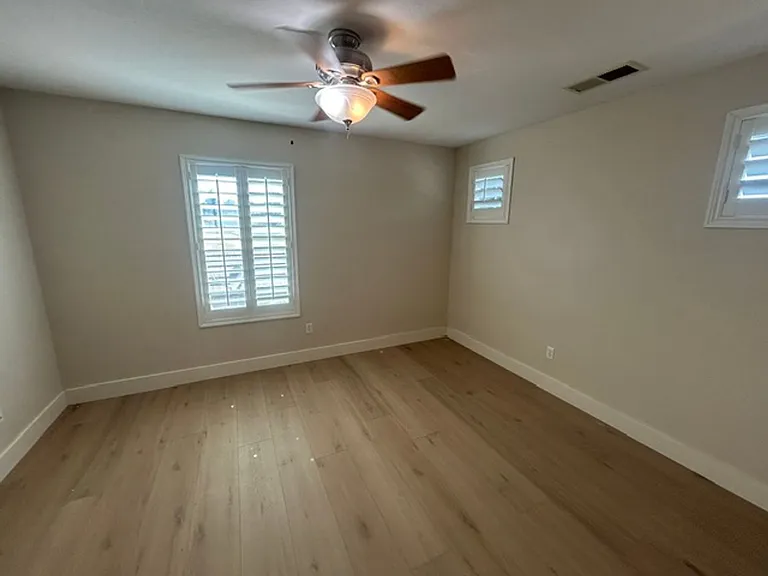 5211 W Elkhorn Ct — Photo 26