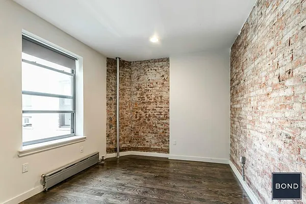 Rented by Bond New York | media 5