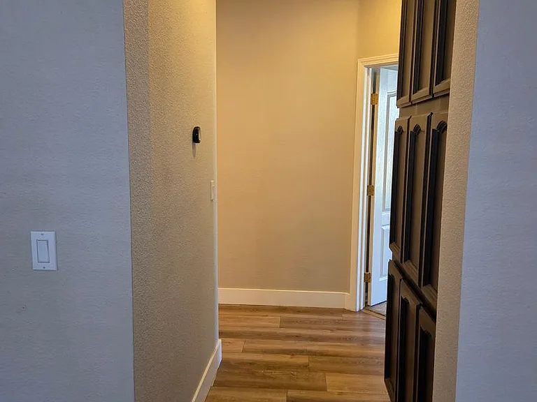 342 Leckenby Way — Photo 7