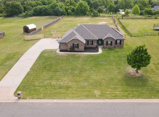 186 Oakridge Dr, Choctaw, OK 73020