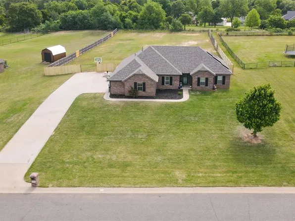 186 Oakridge Dr, Choctaw, OK 73020