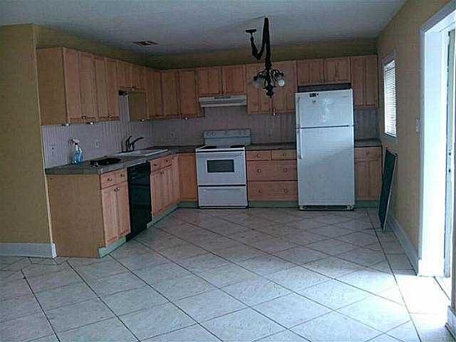 1st image of 1829 N A St APT 83