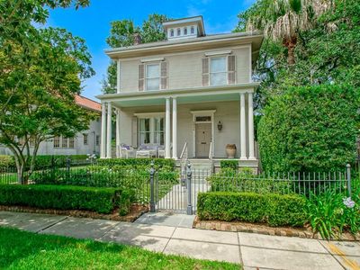 2024 General Pershing St, New Orleans, LA, 70115