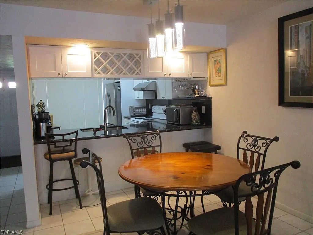 2 bed, 2.0 bath, 1314 sqft, $3,200 — Photo 3