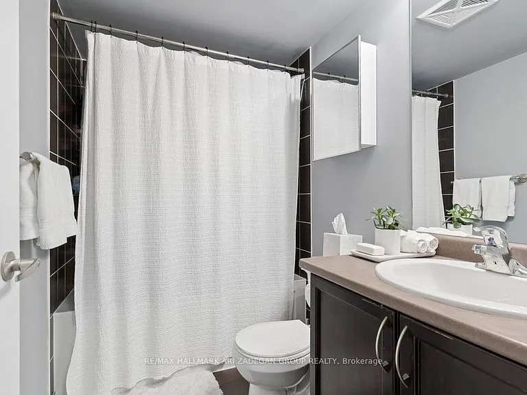 19 Grand Trunk Cres #3108 — Photo 15