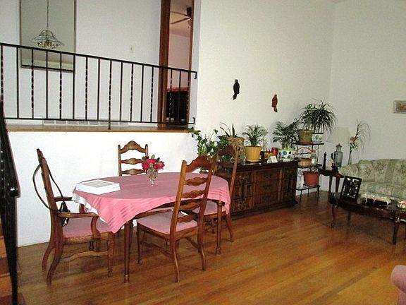 5th image of 2110 Dickey Ave