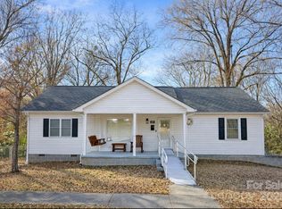 686 Elizabeth St SW, Concord, NC 28025