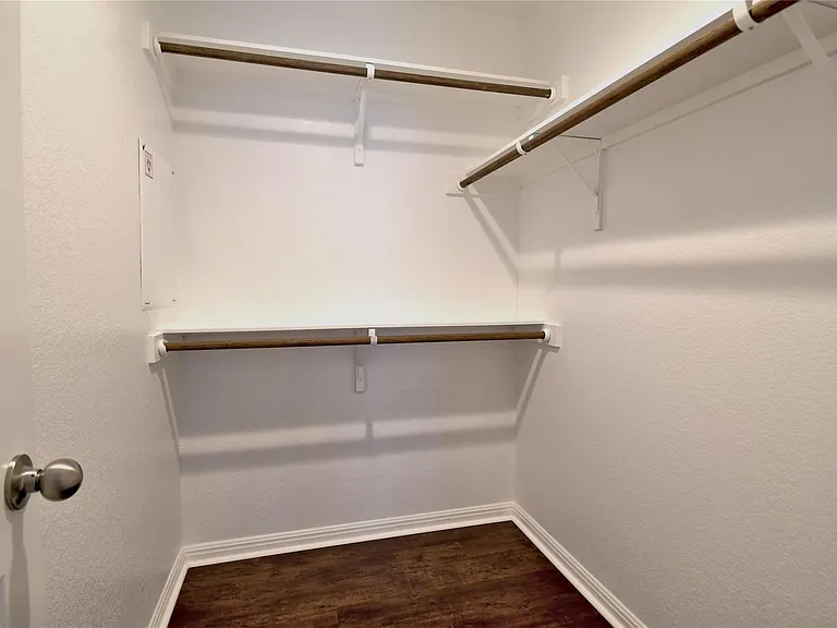 317 Clearlake Dr — Photo 14