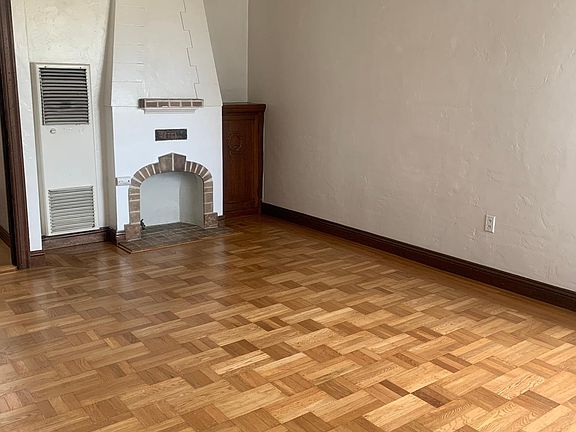 2nd image of 1545 Hampshire St #4