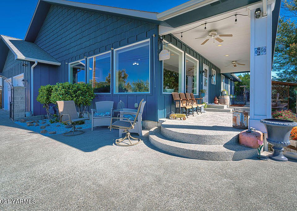 4230MountainviewAve-7