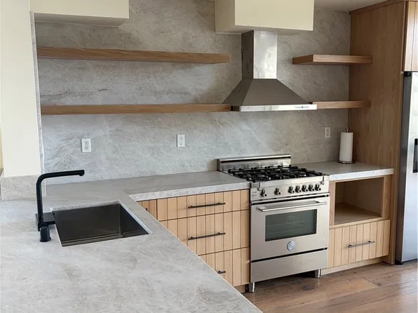13045 Pacific Promenade, Playa Vista, CA 90094
