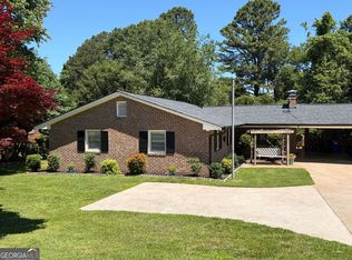 344 Holly Dr, Gainesville, GA 30501