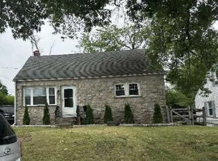 1077 N Warren, Pottstown, PA 19464