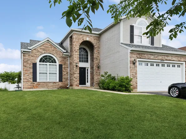 2800 Adobe Dr, Plainfield, IL 60586