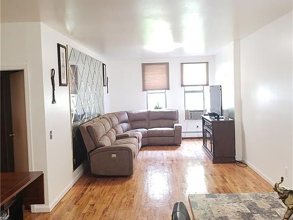 3rd image of 130 Saratoga Ave #1A