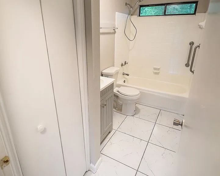 8407 Lenova Ln — Photo 21