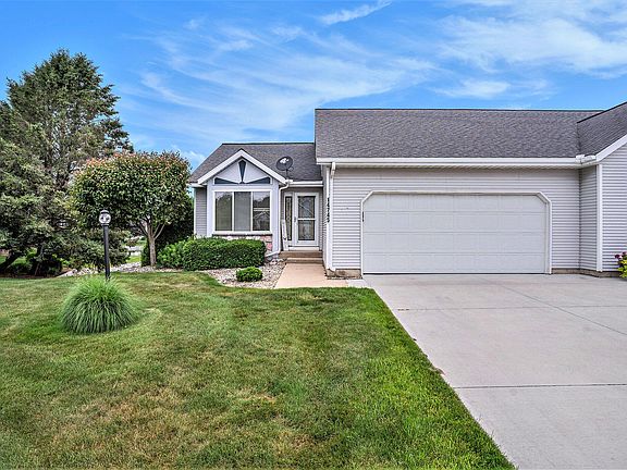 3rd image of 14745 Anchor Ct