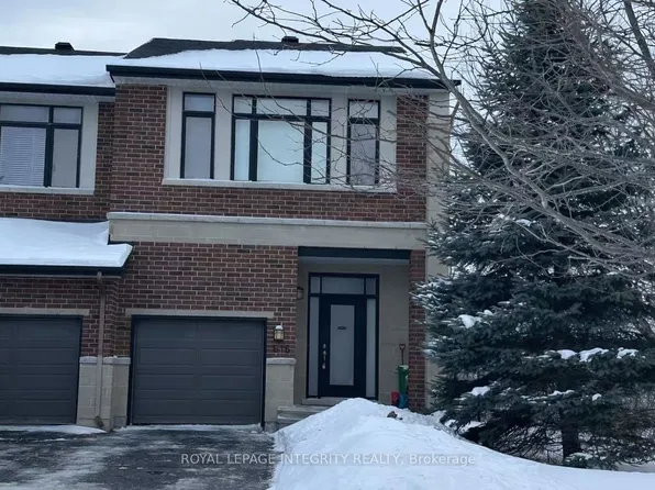 616 Whitecliffs Ave, Ottawa, ON K1V 2N4