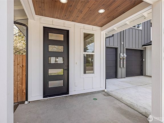 3rd image of 10109 Alaska Street S #1