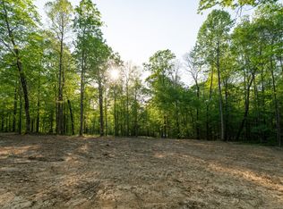 2 Pinewood Rd, Nunnelly, TN 37137