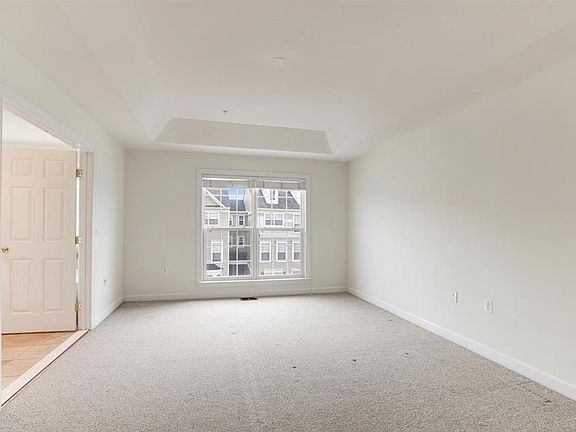 4th image of 13618 Venturi Ln #167