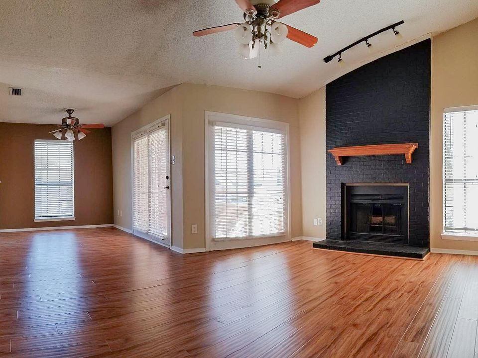 1st image of 1908 Chasewood Cir APT 206