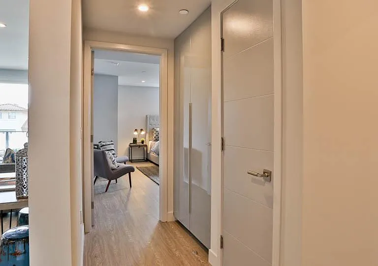 727 Wilcox Ave #305 — Photo 18