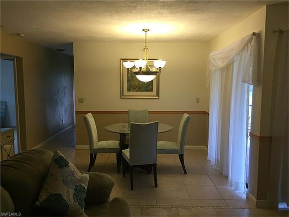 4th image of 229 Kiteview Dr