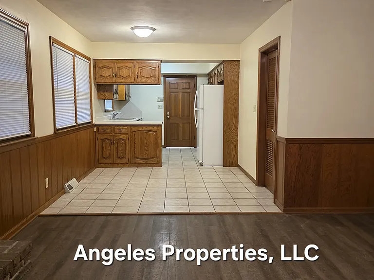 1318 E Downing St — Photo 6